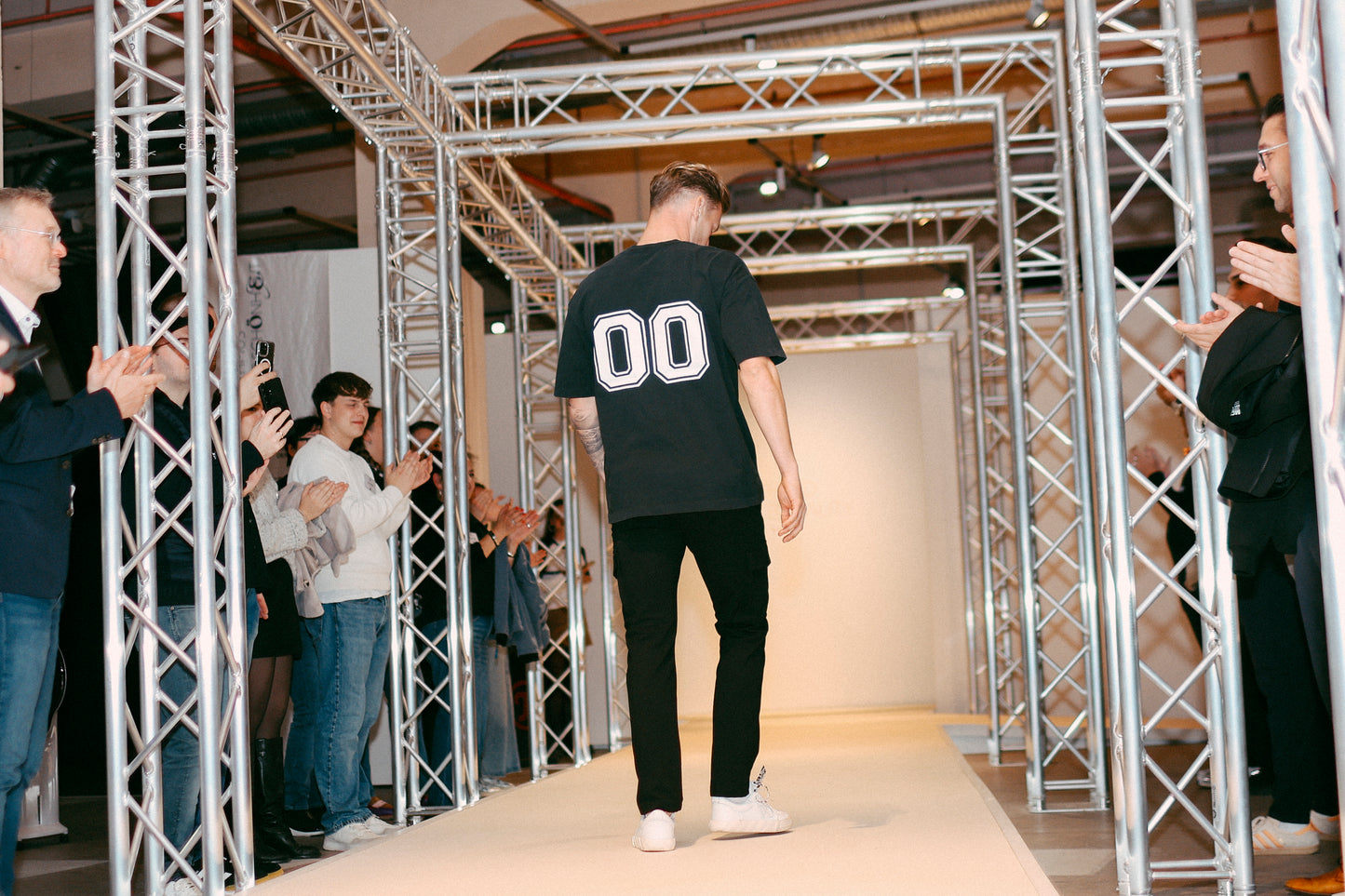 Unisex Baseballshirt "19/00" s/w