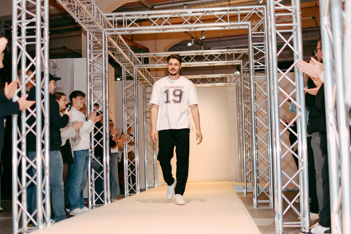 Unisex Baseballshirt "19/00" s/w