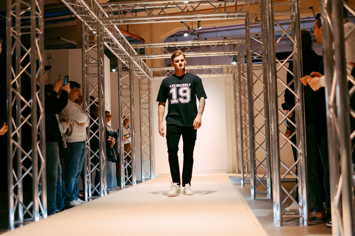 Unisex Baseballshirt "19/00" s/w