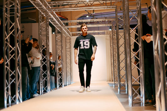 Unisex Baseballshirt "19/00" s/w